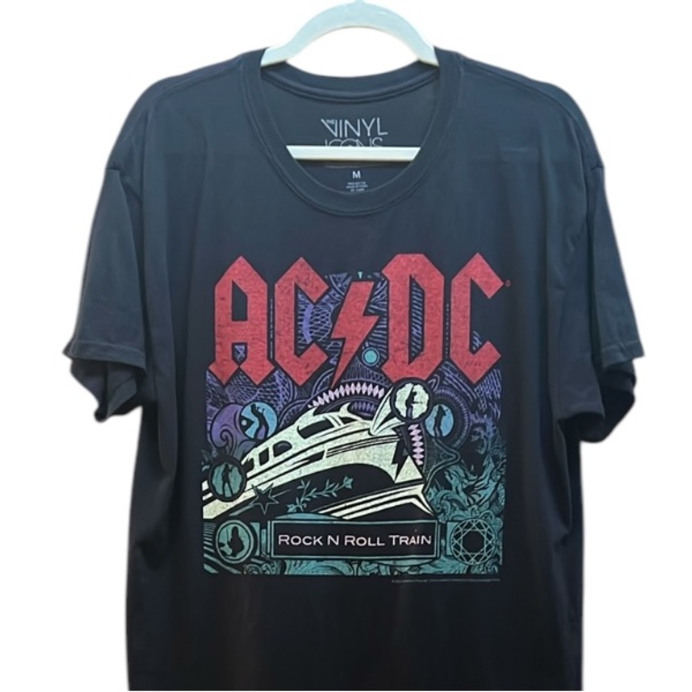 AC/DC Band Tee size Med. gender neutral. - Picture 3 of 10